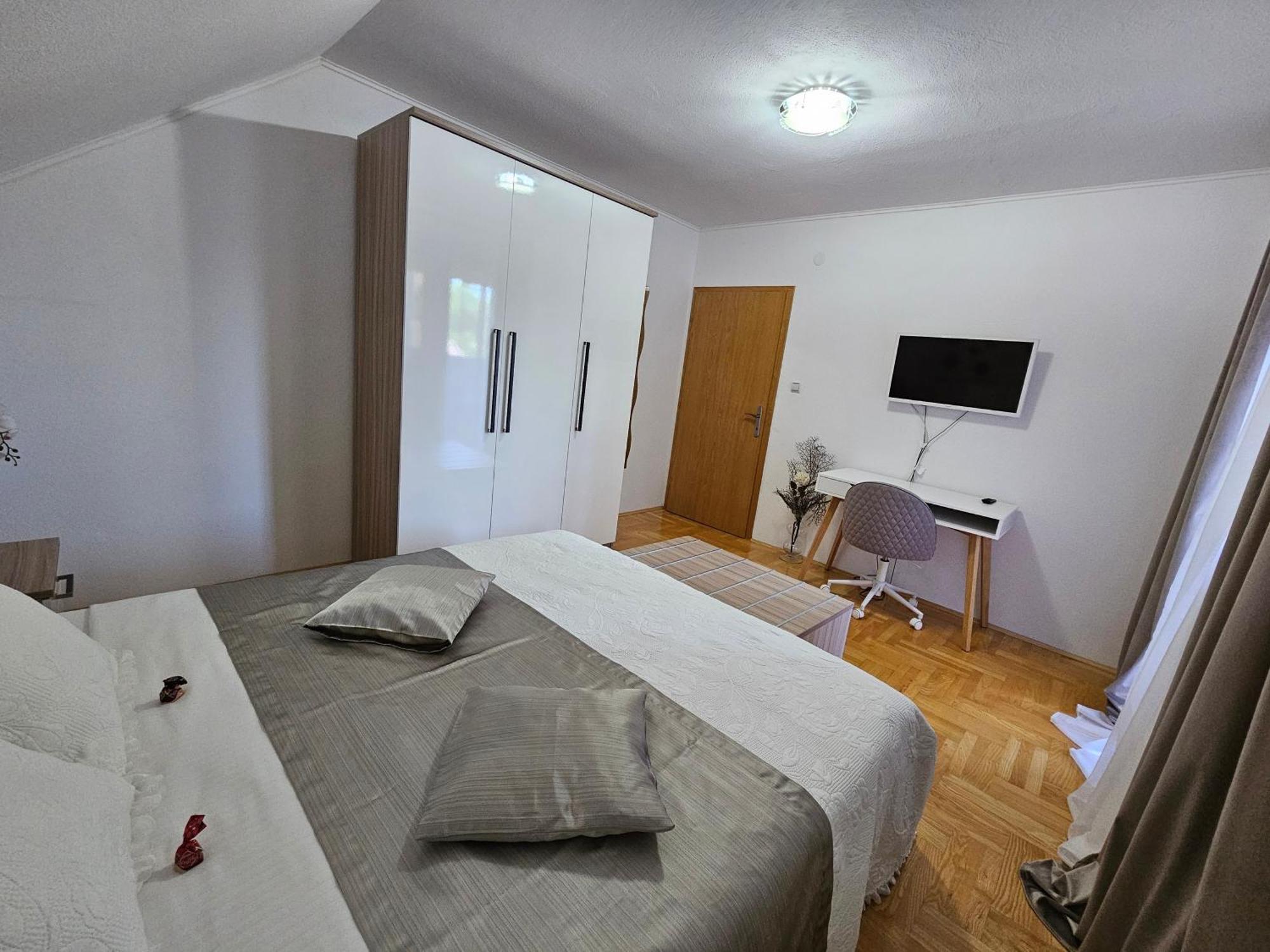 Apartment Majetic Gornji Vaganac Exteriör bild
