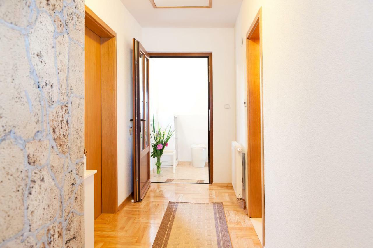 Apartment Majetic Gornji Vaganac Exteriör bild